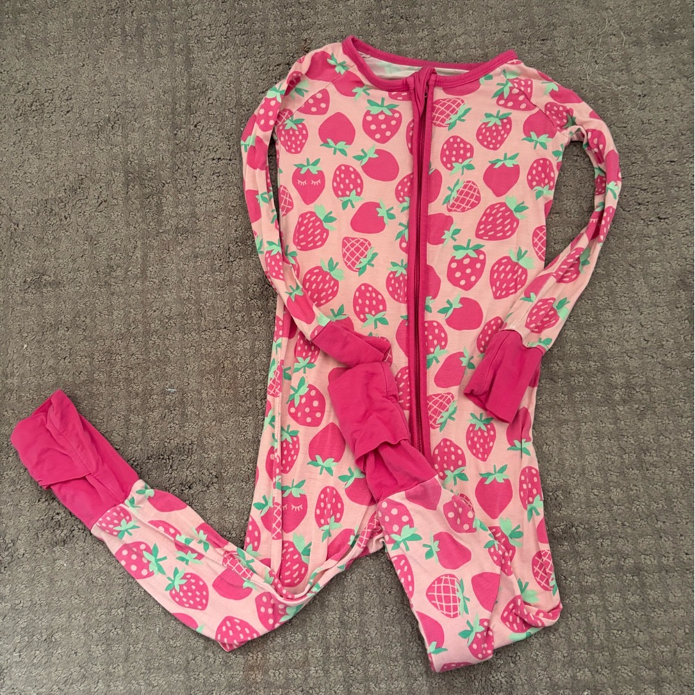 Little sleepy strawberry print zippie 18-24 months